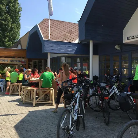 Hostel Blue Bike Balatonszemes
